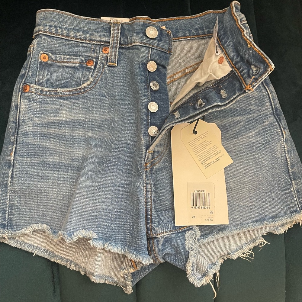 Levi’s ribcage denim shorts size 24 NEVER WORN